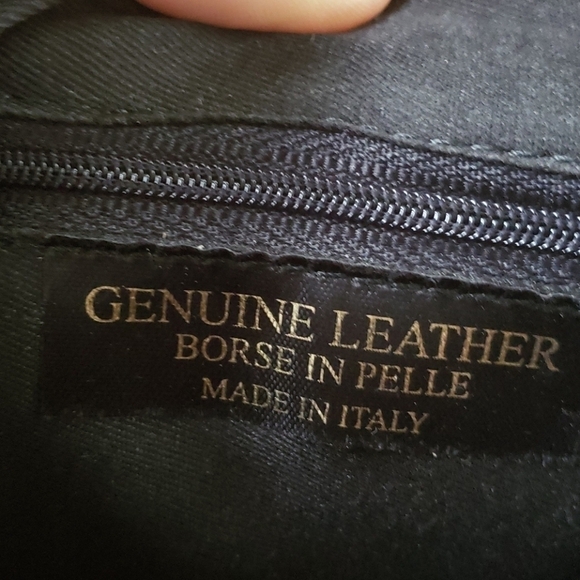 Leather bag. Gently used. - Picture 5 of 11